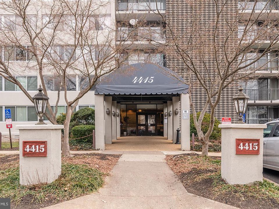 1st image of 4415 Briarwood Ct N APT 28