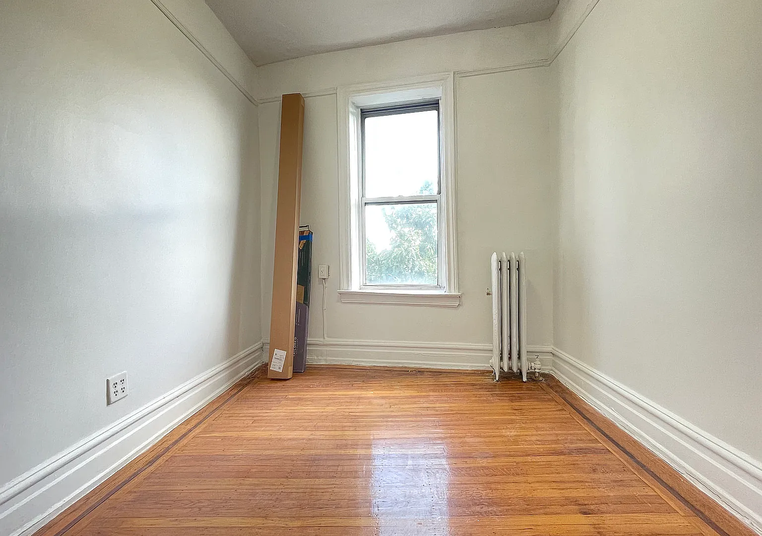 5718 Fort Hamiltn Parkway — Photo 3