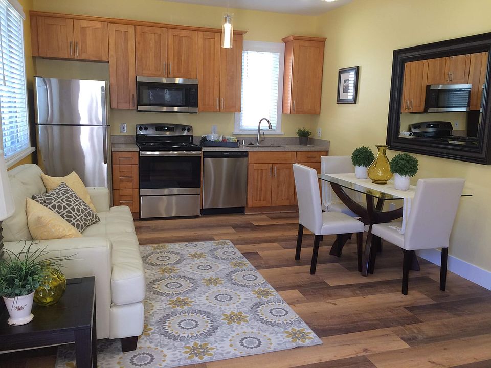 Kitchen-Living Room
