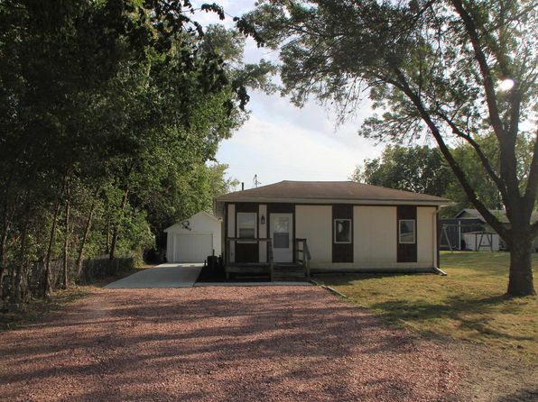 1210 Locust St, Dakota City, NE 68731