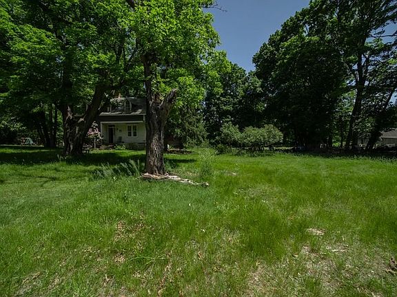 4th image of 50 Pojac Point Rd