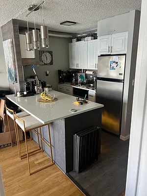 Rented by Compass | media 24