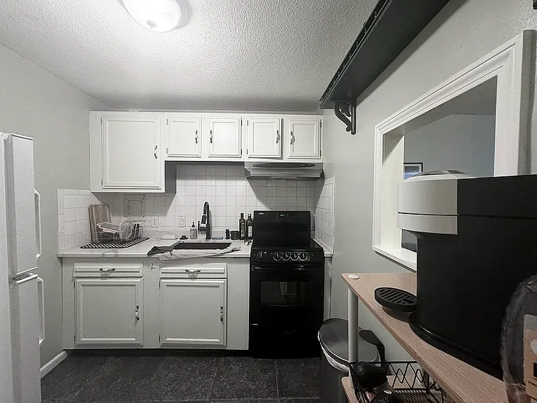 15 Francis St #12 — Photo 3