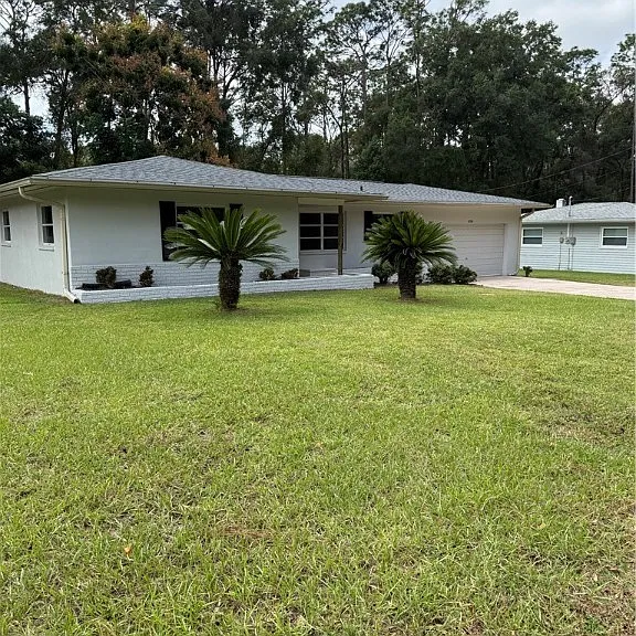 6106 E Calico Ln — Photo 2