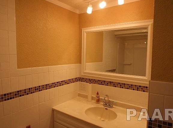 4th image of 210 N Mason St