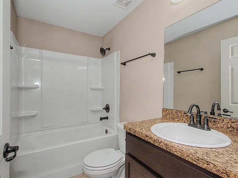 5842 NW 65th St — Photo 16