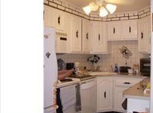 1305 Kimberly Dr, Philadelphia, PA 19151