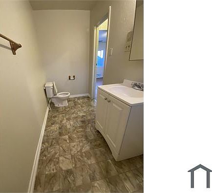 5th image of 1079 72nd Ave #B