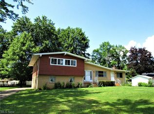 8181 Brookwood St NE, Warren, OH