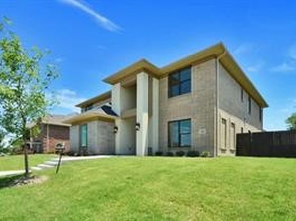 404 McKinley St, Desoto, TX 75115