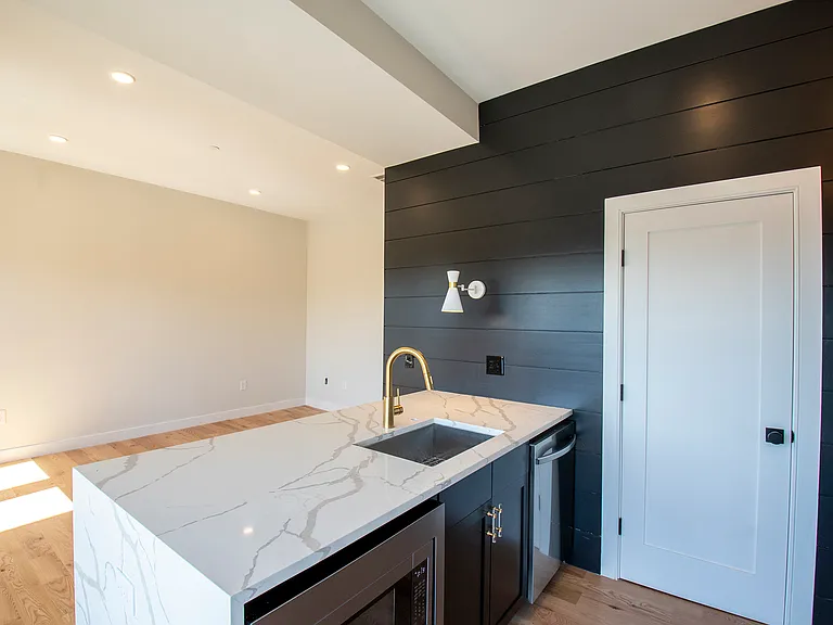 275 Webster St #3 — Photo 5