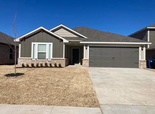 1013 NW 3rd St, Newcastle, OK 73065