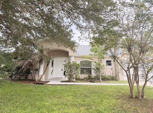 63 Richmond Dr, Palm Coast, FL 32164