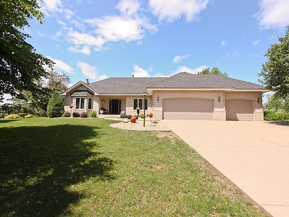 2nd image of 3425 Fairfax Ln