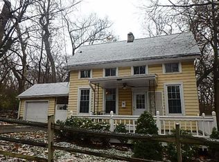 4722 Chickering Ave, Cincinnati, OH 45232