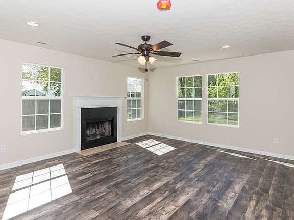 4th image of 2944 Angelina Dr