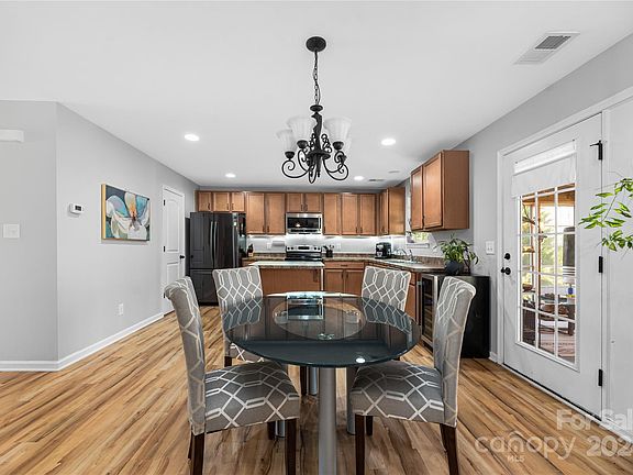 5th image of 16322 Amber Field Dr