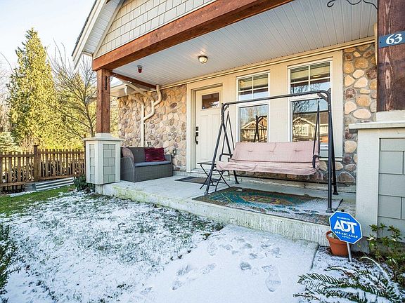 3rd image of 20498 82nd Ave #63