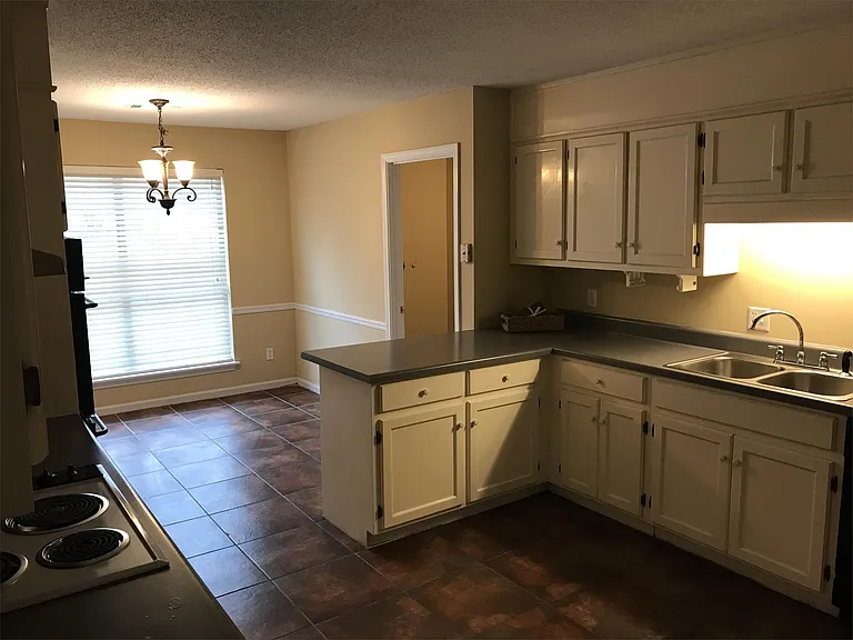 3515 Diamondhead Ln — Photo 12