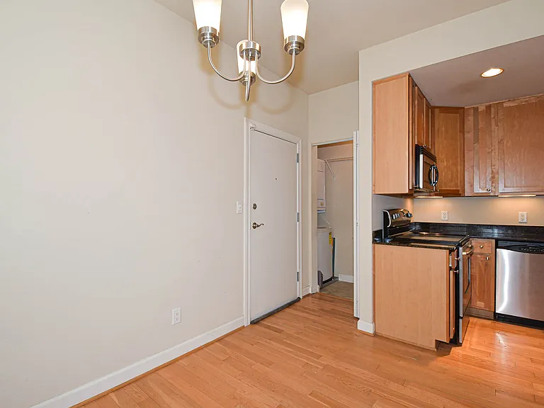 5528 Waterman Blvd #1N — Photo 9