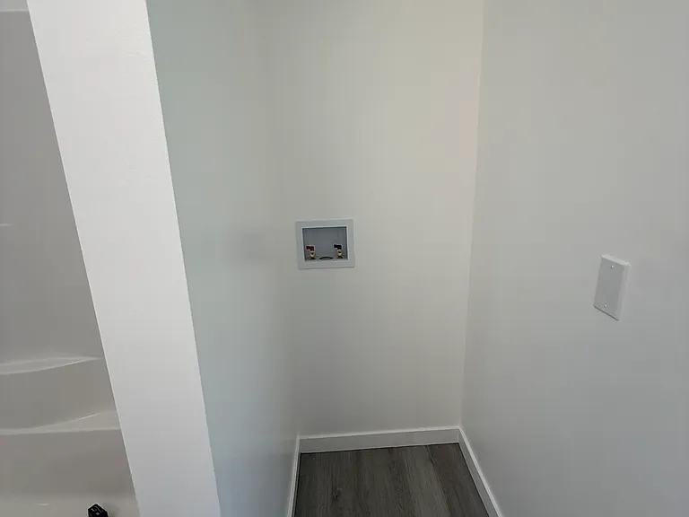 10 Youngman Ave — Photo 10