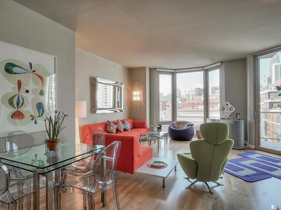 1st image of 88 King St Unit 815