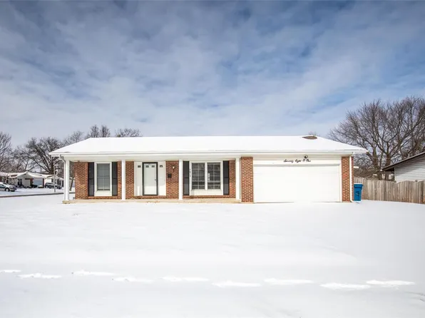 7801 Canisius Ln, Hazelwood, MO 63042