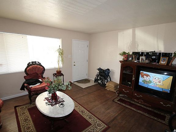 5th image of 3300 Western Ave