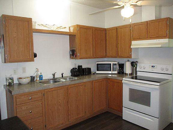 2nd image of 103 S Washington St