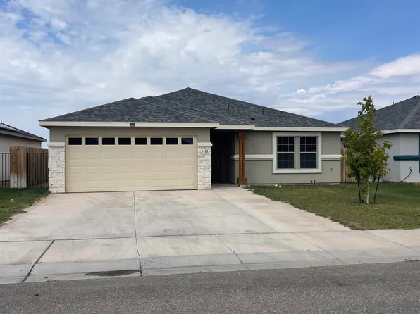 1430 E Honeysuckle Ct, Hobbs, NM 88242