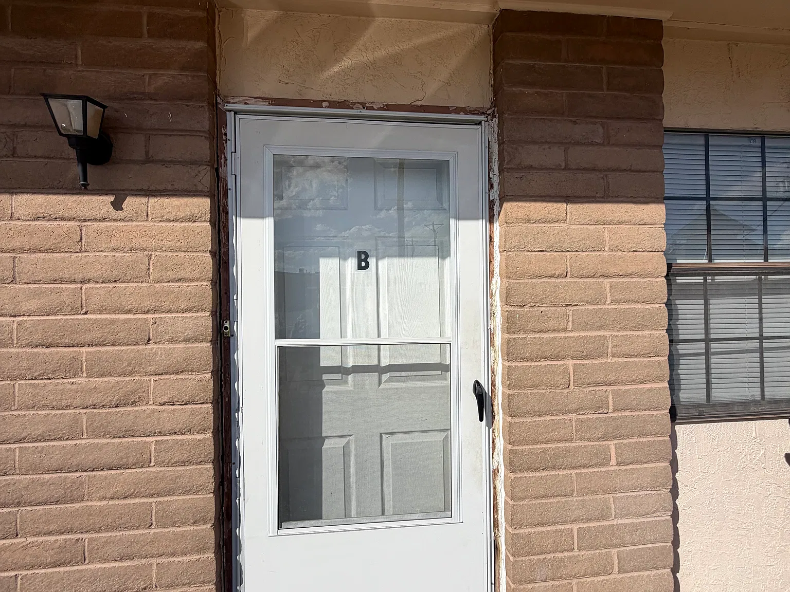 2 bed, 1.5 bath, $1,000 — Photo 2
