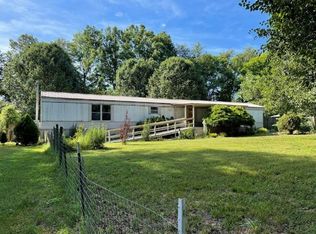 625 Miller Rd, Bybee, TN 37713