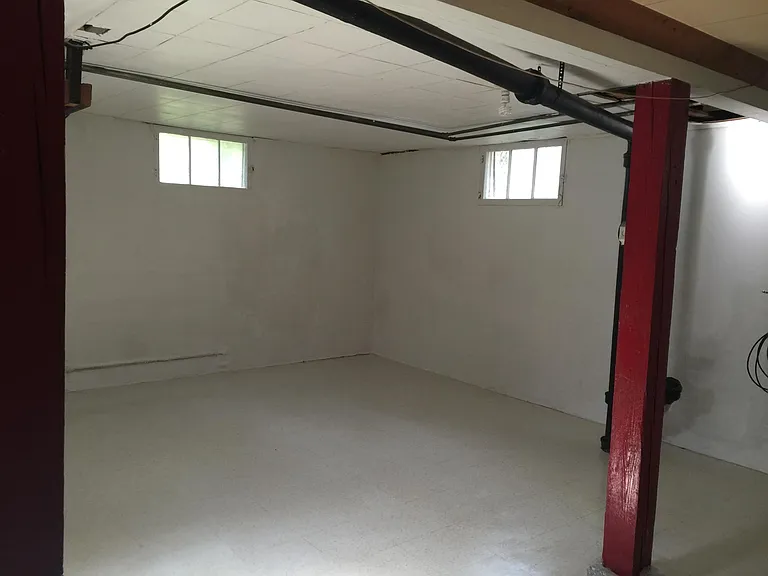 225 Wiltshire Blvd — Photo 18