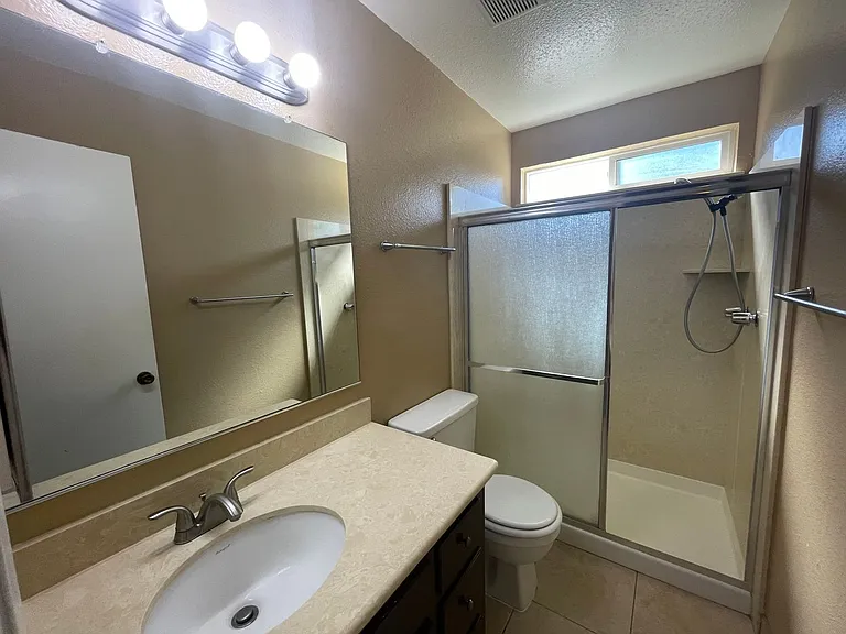 3233 Nightingale Dr — Photo 19