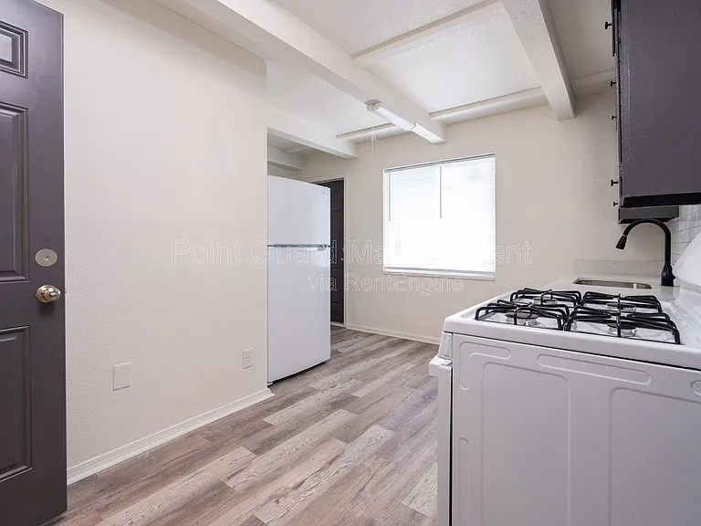 1335 W Dora St #1335 — Photo 13