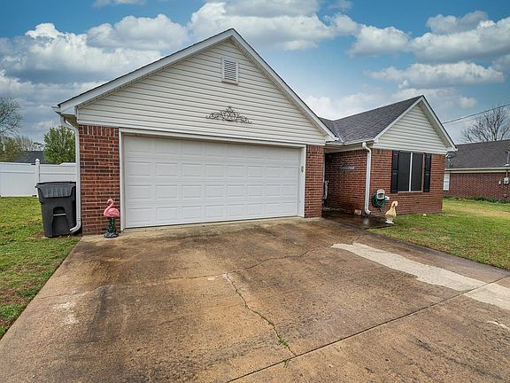 2nd image of 54 Woodshire Ln