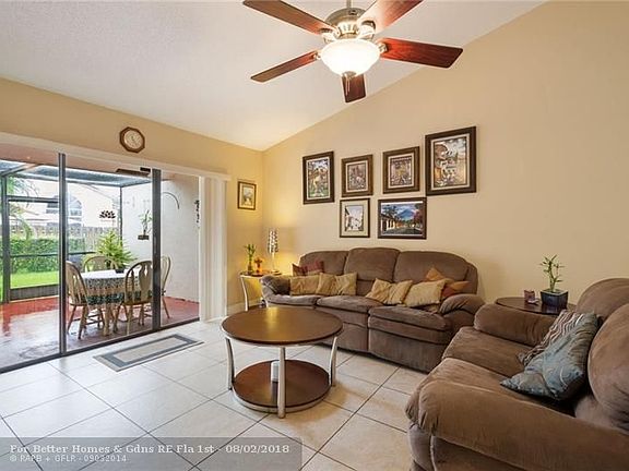 3rd image of 345 Lakeside Ct #221