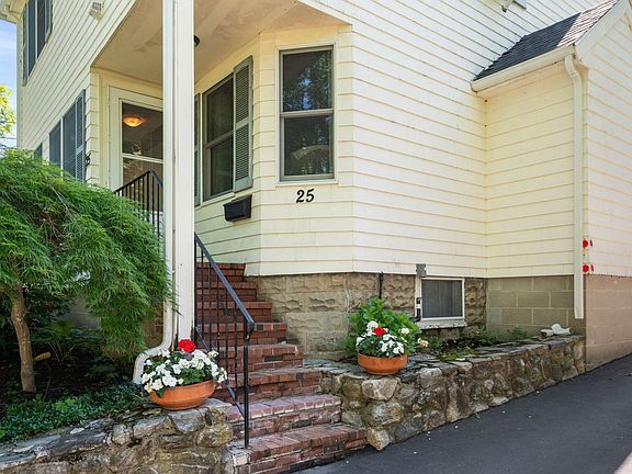 2nd image of 25 Kendall Rd