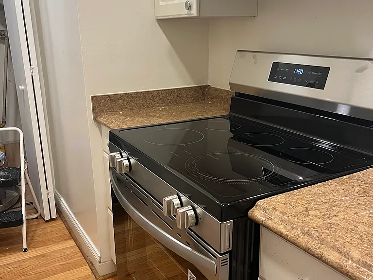 5905 Kingsford Rd #C — Photo 10