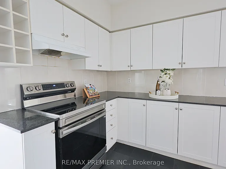 210 Victoria St #4407 — Photo 22