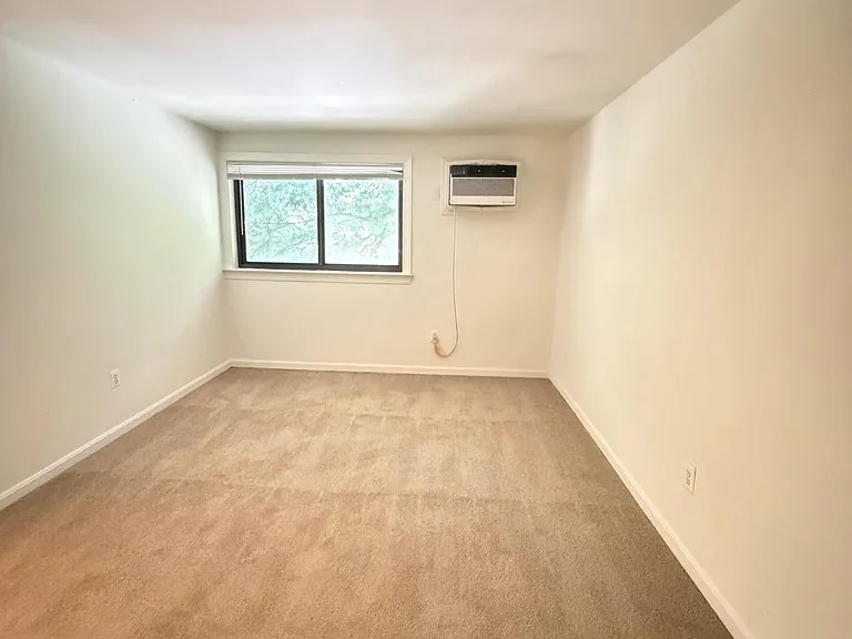 3107 Naylor Rd SE #301 — Photo 8