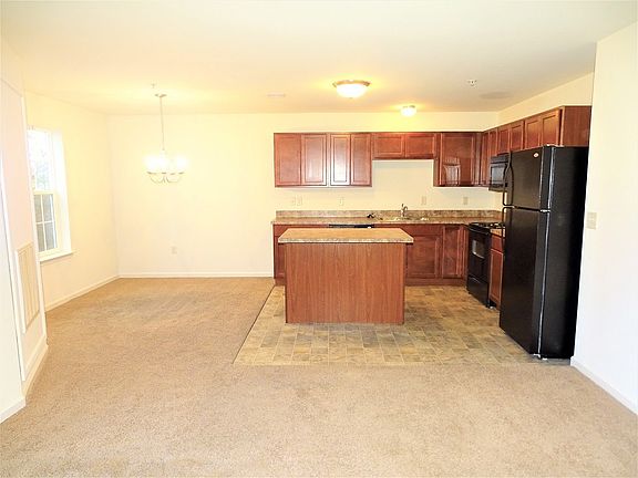 Kitchen & Dining Areas