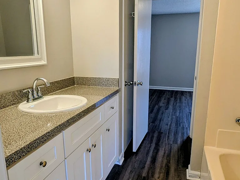 736 Holder Dr #1 — Photo 5