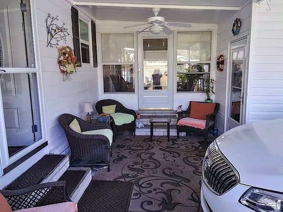 2nd image of 143 Evergreen Ln #417