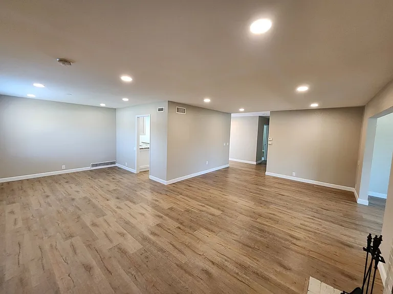 16598 Bernardo Oaks Dr — Photo 5