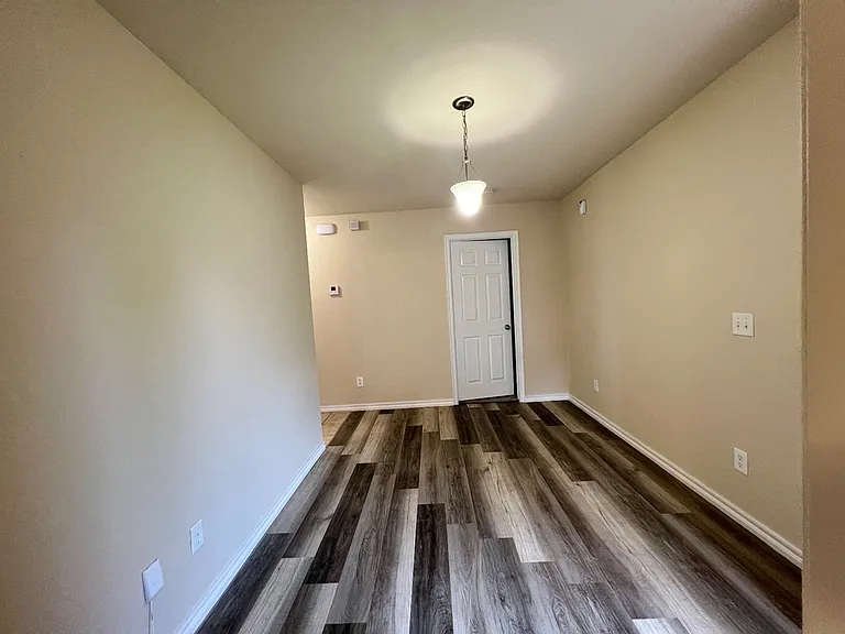 2205 SW 93rd St — Photo 12