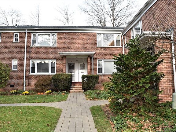 2nd image of 51 Carpenter Ave APT D