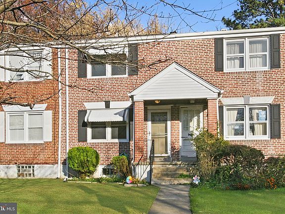 5th image of 242 Filbert Ave