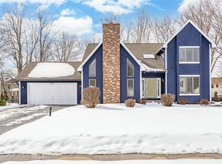 152 Montvale Ln, Rochester, NY 14626