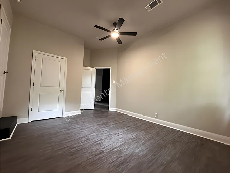 208 Wilbert Dangerfield Dr — Photo 29